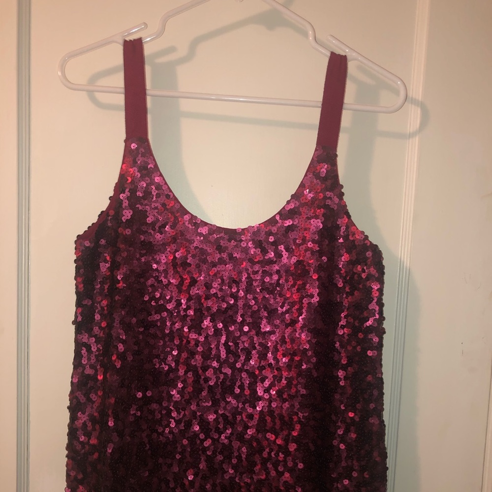 Theory brand - red sequence tank - Sz Sm